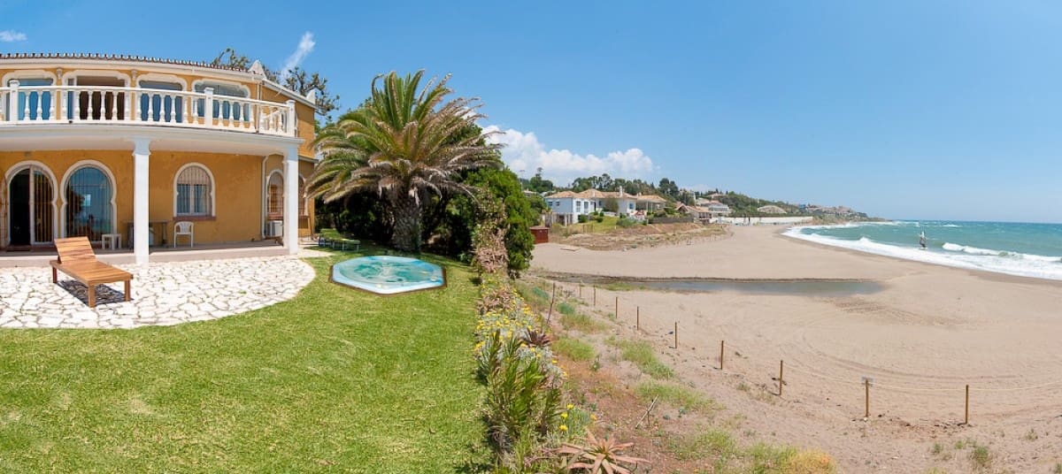 4 sypialnia Willa na sprzedaż w Mijas Costa z basenem garażem - 2 700 000 € (Ref: 10001777)