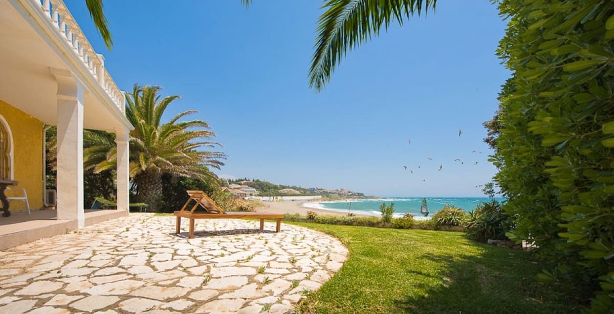 4 sypialnia Willa na sprzedaż w Mijas Costa z basenem garażem - 2 700 000 € (Ref: 10001777)