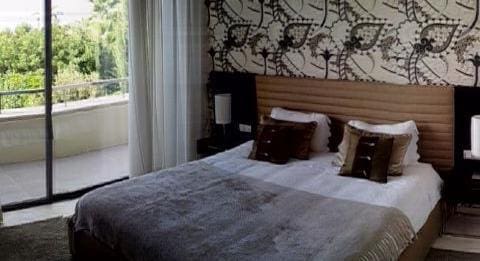 3 sypialnia Penthouse na sprzedaż w Marbella z basenem - 1 700 000 € (Ref: 10001780)
