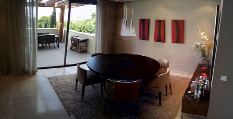 3 sypialnia Penthouse na sprzedaż w Marbella z basenem - 1 700 000 € (Ref: 10001780)
