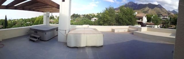 3 slaapkamer Penthouse te koop in Marbella met zwembad - € 1.700.000 (Ref: 10001780)