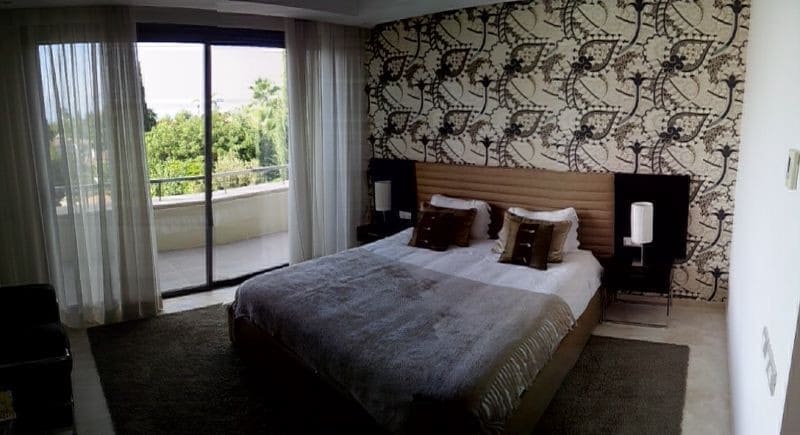 3 sypialnia Penthouse na sprzedaż w Marbella z basenem - 1 700 000 € (Ref: 10001780)