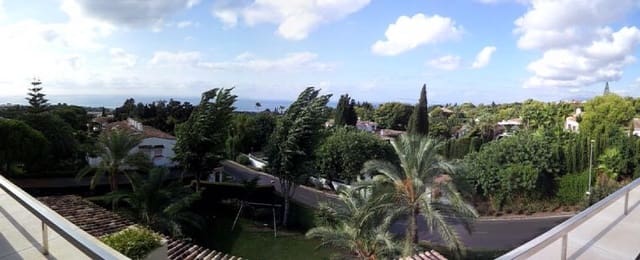 3 slaapkamer Penthouse te koop in Marbella met zwembad - € 1.700.000 (Ref: 10001780)