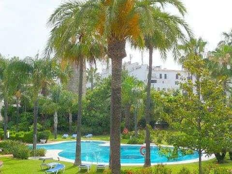 3 soverom Leilighet til salgs i Puerto Banus med svømmebasseng garasje - € 1 695 000 (Ref: 10001782)