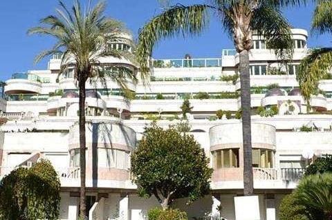 3 soverom Leilighet til salgs i Puerto Banus med svømmebasseng garasje - € 1 695 000 (Ref: 10001782)