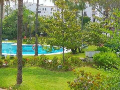 3 soverom Leilighet til salgs i Puerto Banus med svømmebasseng garasje - € 1 695 000 (Ref: 10001782)