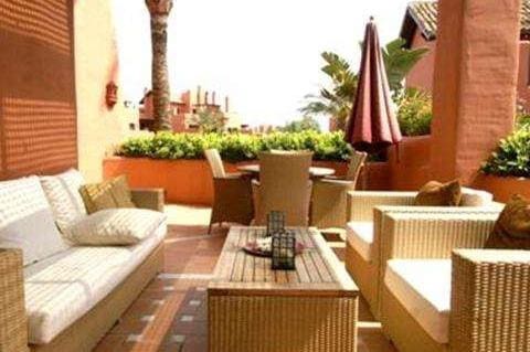 3 bedroom Penthouse for sale in New Golden Mile with pool - € 875,000 (Ref: 10001787)