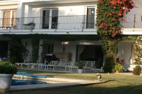 5 slaapkamer Villa te koop in El Paraiso met zwembad garage - € 1.695.000 (Ref: 10001788)
