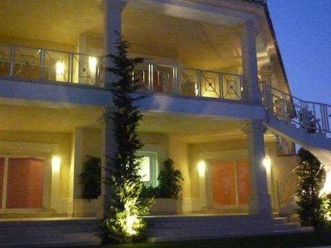 5 slaapkamer Villa te koop in Marbella met zwembad garage - € 3.100.000 (Ref: 10001790)