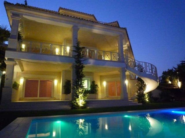 5 slaapkamer Villa te koop in Marbella met zwembad garage - € 3.100.000 (Ref: 10001790)