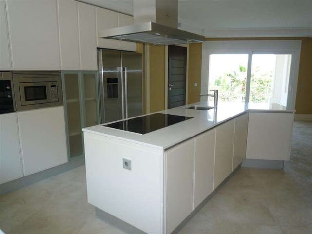 5 slaapkamer Villa te koop in Marbella met zwembad garage - € 3.100.000 (Ref: 10001790)