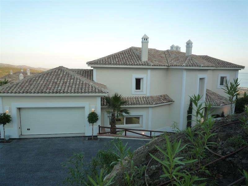 5 slaapkamer Villa te koop in Marbella met zwembad garage - € 3.100.000 (Ref: 10001790)