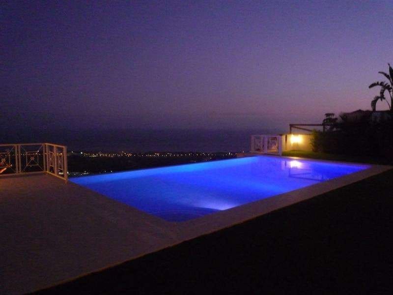 5 slaapkamer Villa te koop in Marbella met zwembad garage - € 3.100.000 (Ref: 10001790)