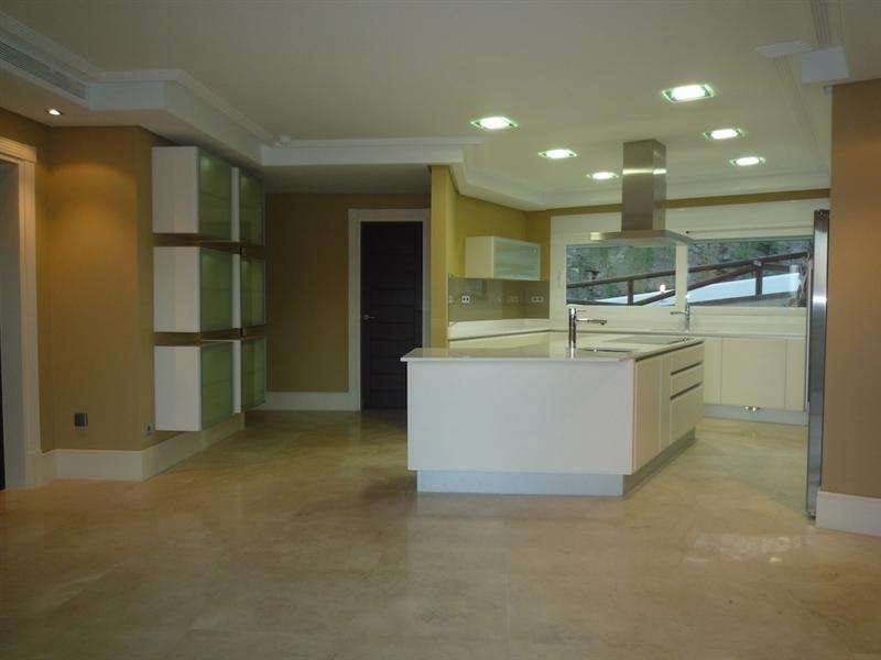 5 slaapkamer Villa te koop in Marbella met zwembad garage - € 3.100.000 (Ref: 10001790)