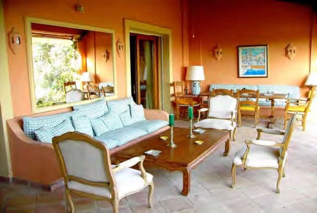10 bedroom Finca/Country House for sale in Marbella with pool - € 2,600,000 (Ref: 10001791)