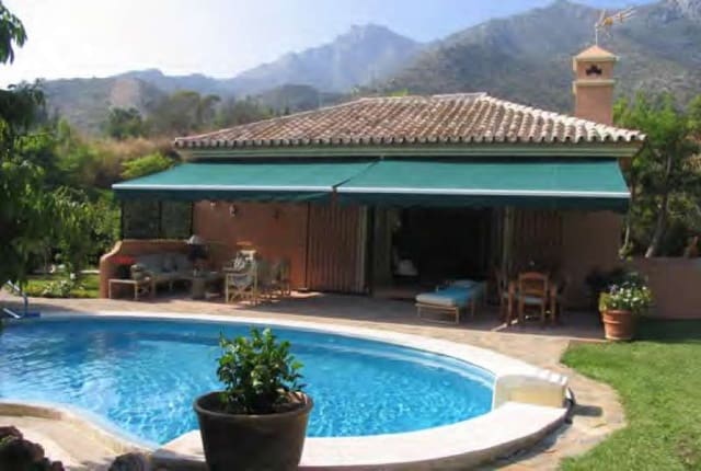 10 bedroom Finca/Country House for sale in Marbella with pool - € 2,600,000 (Ref: 10001791)