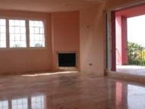 4 soveværelse Villa til salg i Marbella med swimmingpool garage - € 1.200.000 (Ref: 10001792)