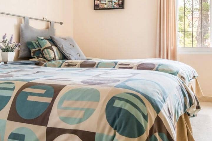 4 soverom Villa til salgs i El Paraiso med svømmebasseng - € 550 000 (Ref: 10001793)