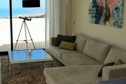 2 Zimmer Penthouse zu verkaufen in Marbella mit Pool Garage - 395.000 € (Ref: 10001794)