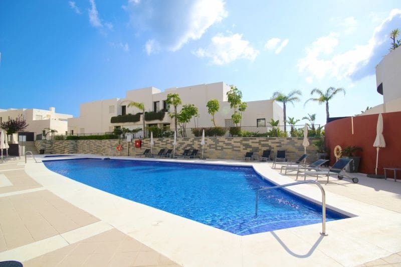 2 Zimmer Penthouse zu verkaufen in Marbella mit Pool Garage - 395.000 € (Ref: 10001794)