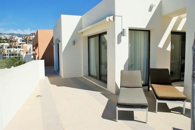 2 Zimmer Penthouse zu verkaufen in Marbella mit Pool Garage - 395.000 € (Ref: 10001794)