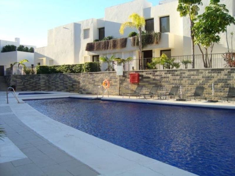 3 quarto Apartamento para venda em Marbella com piscina - 475 000 € (Ref: 10001795)