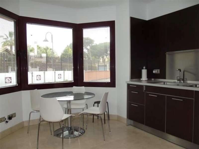 Apartamento de 3 habitaciones en Puerto Banus en venta con piscina garaje - 1.595.000 € (Ref: 10001796)
