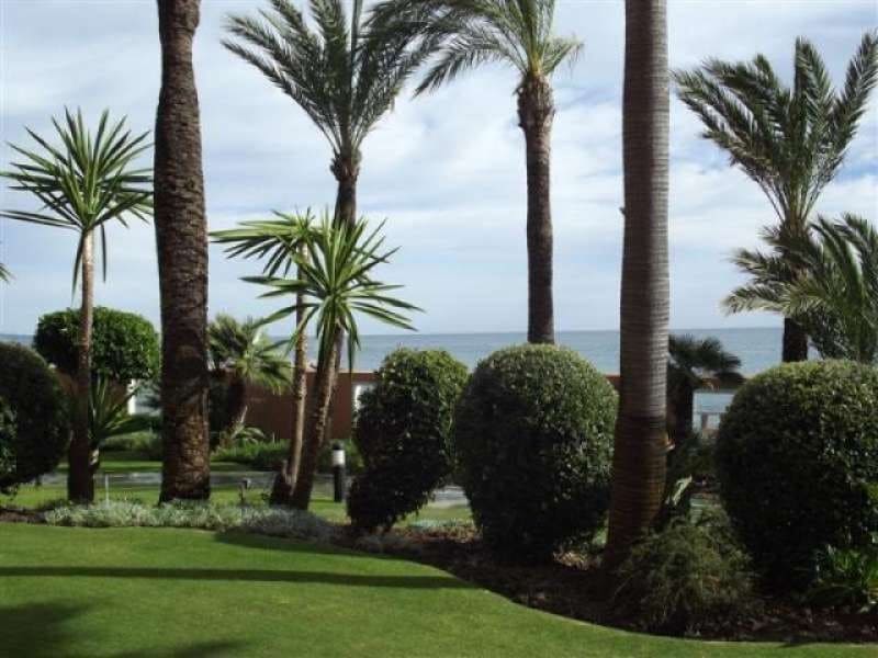 Apartamento de 3 habitaciones en Puerto Banus en venta con piscina garaje - 1.595.000 € (Ref: 10001796)