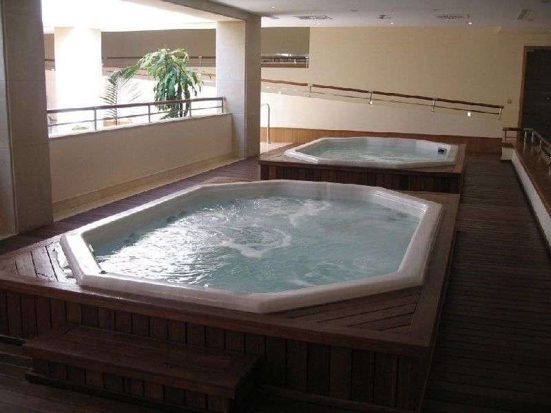 Apartamento de 3 habitaciones en Puerto Banus en venta con piscina garaje - 1.595.000 € (Ref: 10001796)