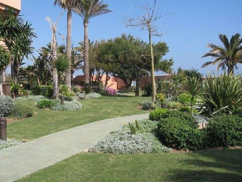 Apartamento de 3 habitaciones en Puerto Banus en venta con piscina garaje - 1.595.000 € (Ref: 10001796)