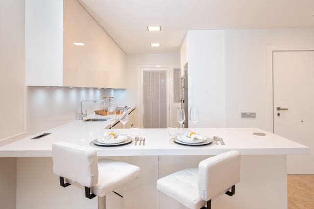 3 slaapkamer Appartement te koop in Marbella met zwembad garage - € 451.000 (Ref: 10001798)
