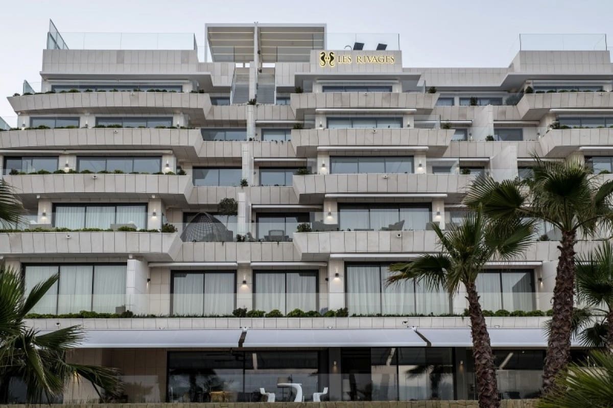 2 soveværelse Lejlighed til salg i Estepona med swimmingpool garage - € 1.100.000 (Ref: 10001799)