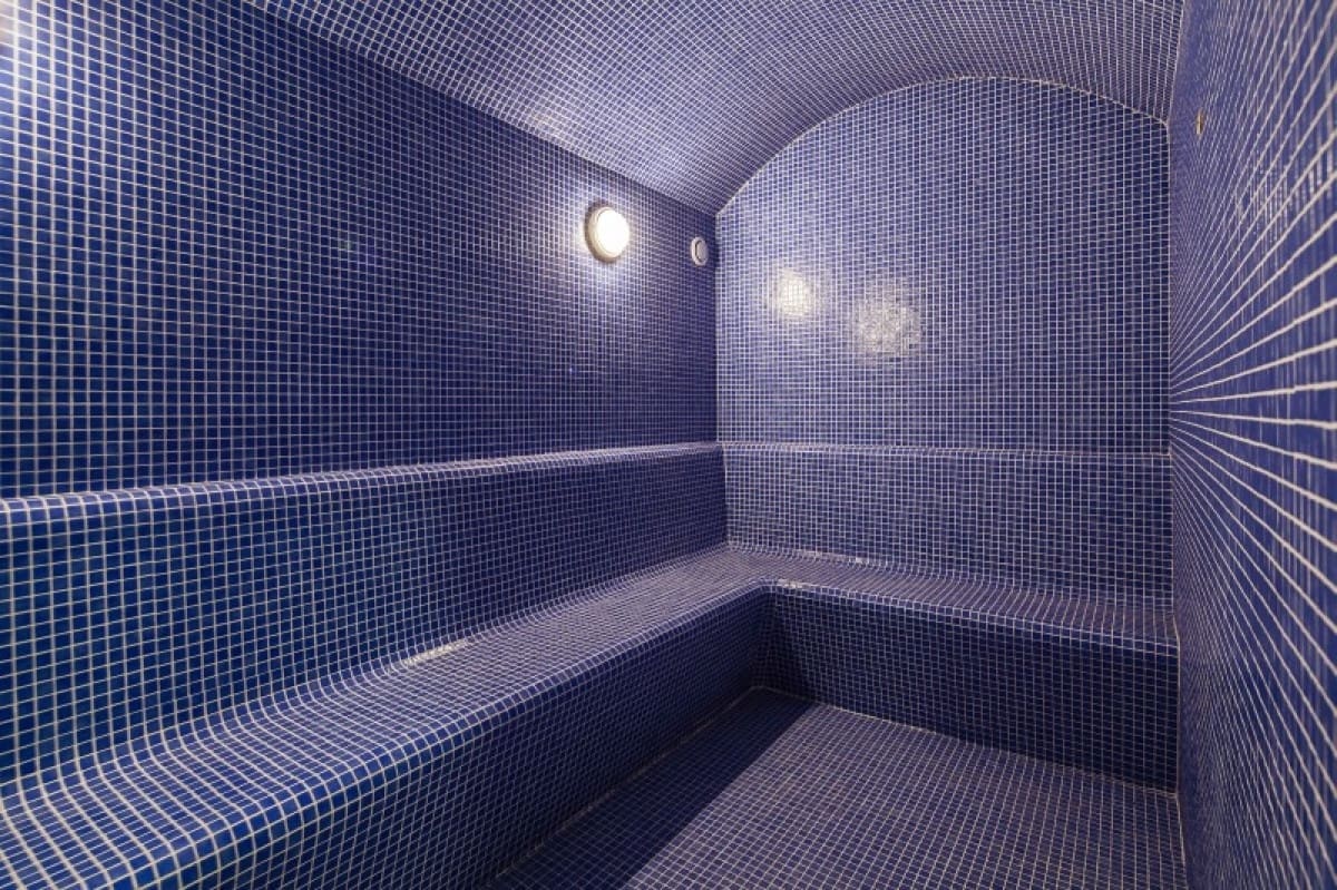 2 soveværelse Lejlighed til salg i Estepona med swimmingpool garage - € 1.100.000 (Ref: 10001799)