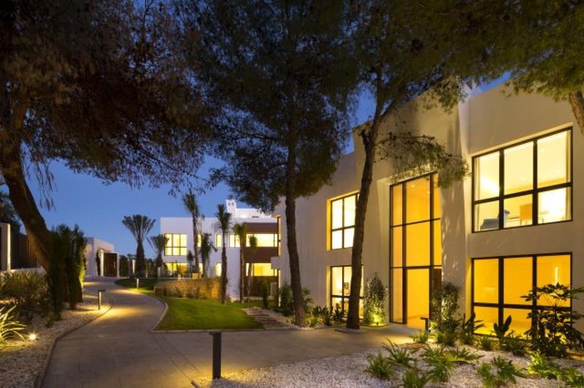 4 sovrum Takvåning till salu i Marbella med pool - 2 975 000 € (Ref: 10001800)