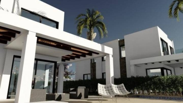 7 sypialnia Willa na sprzedaż w Marbella z basenem garażem - 895 000 € (Ref: 10001801)
