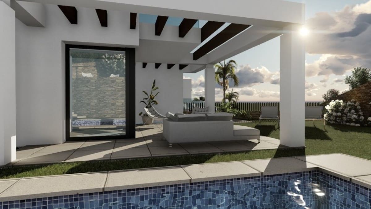 Chalet de 4 habitaciones en Marbella en venta con piscina garaje - 825.000 € (Ref: 10001802)