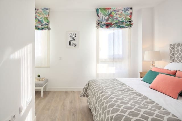 3 soverom Leilighet til salgs i Nueva Andalucia, Marbella med svømmebasseng garasje - € 320 000 (Ref: 10001803)