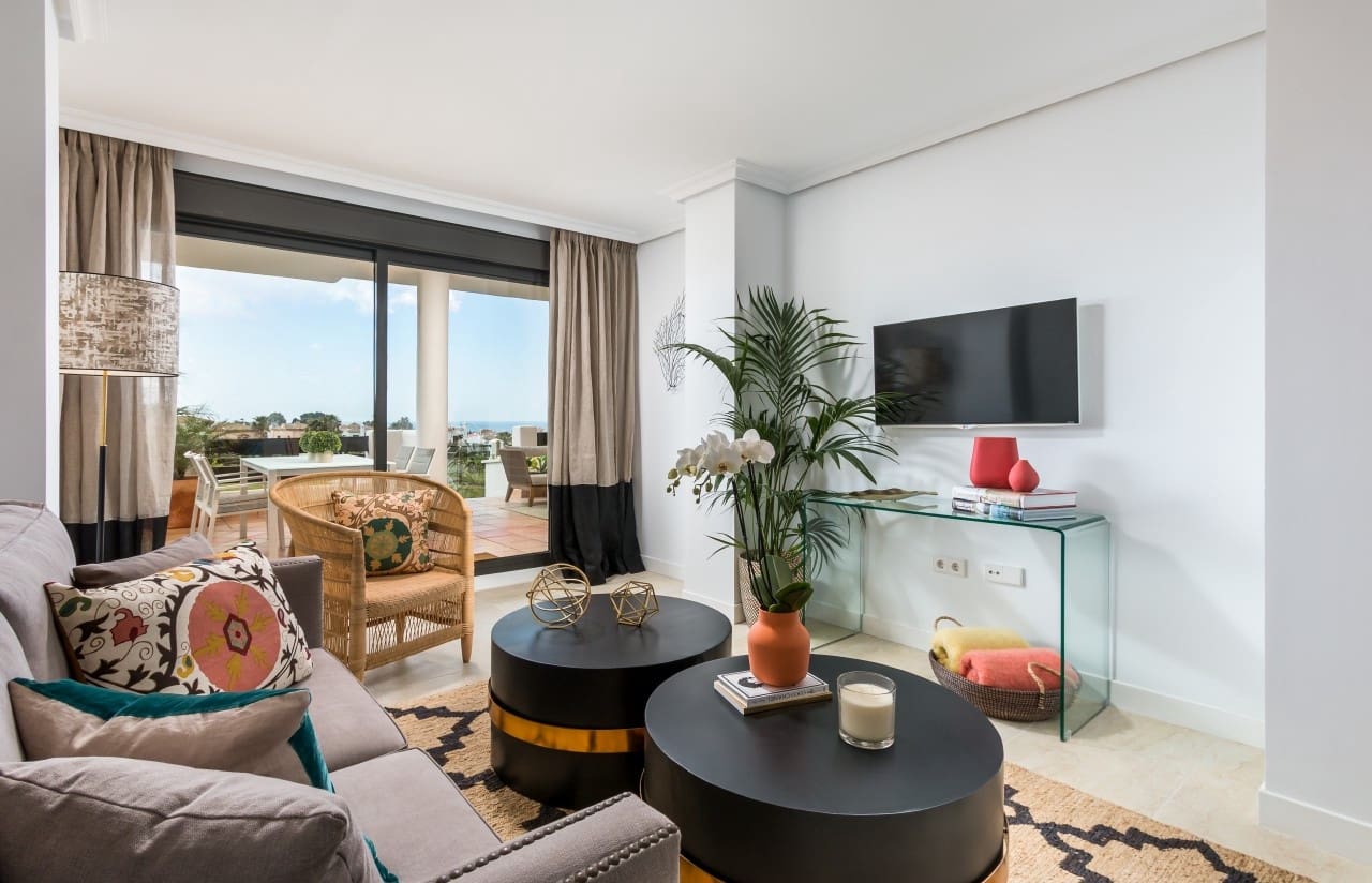 2 bedroom Penthouse for sale in Estepona with pool garage - € 282,000 (Ref: 10001804)