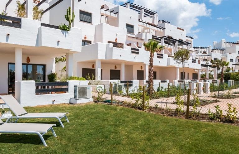 2 sypialnia Apartament na sprzedaż w Estepona z basenem garażem - 304 000 € (Ref: 10001805)