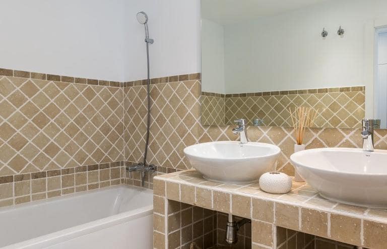 2 sypialnia Apartament na sprzedaż w Estepona z basenem garażem - 304 000 € (Ref: 10001805)