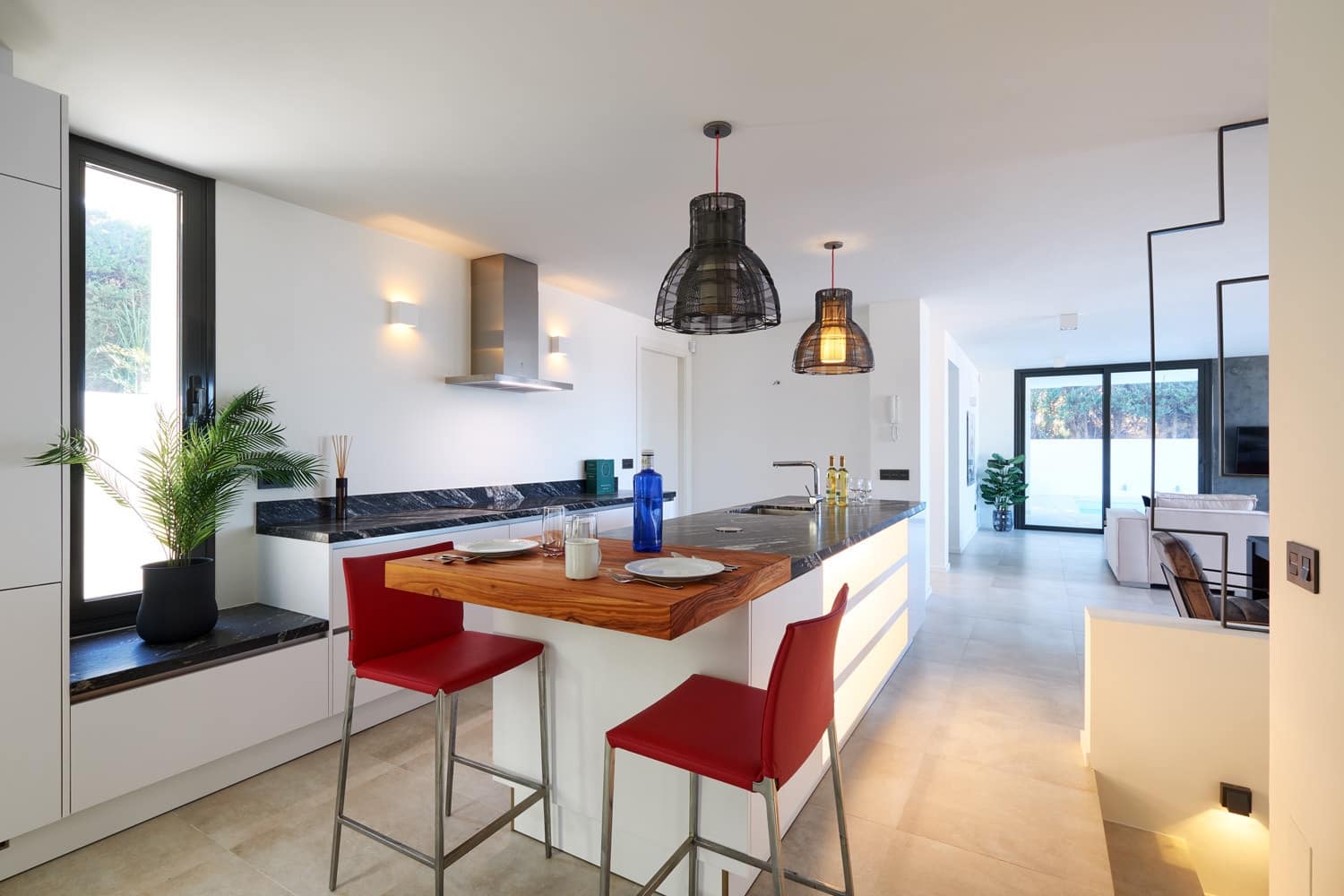 4 sypialnia Willa na sprzedaż w Marbella z basenem garażem - 1 795 000 € (Ref: 10001806)