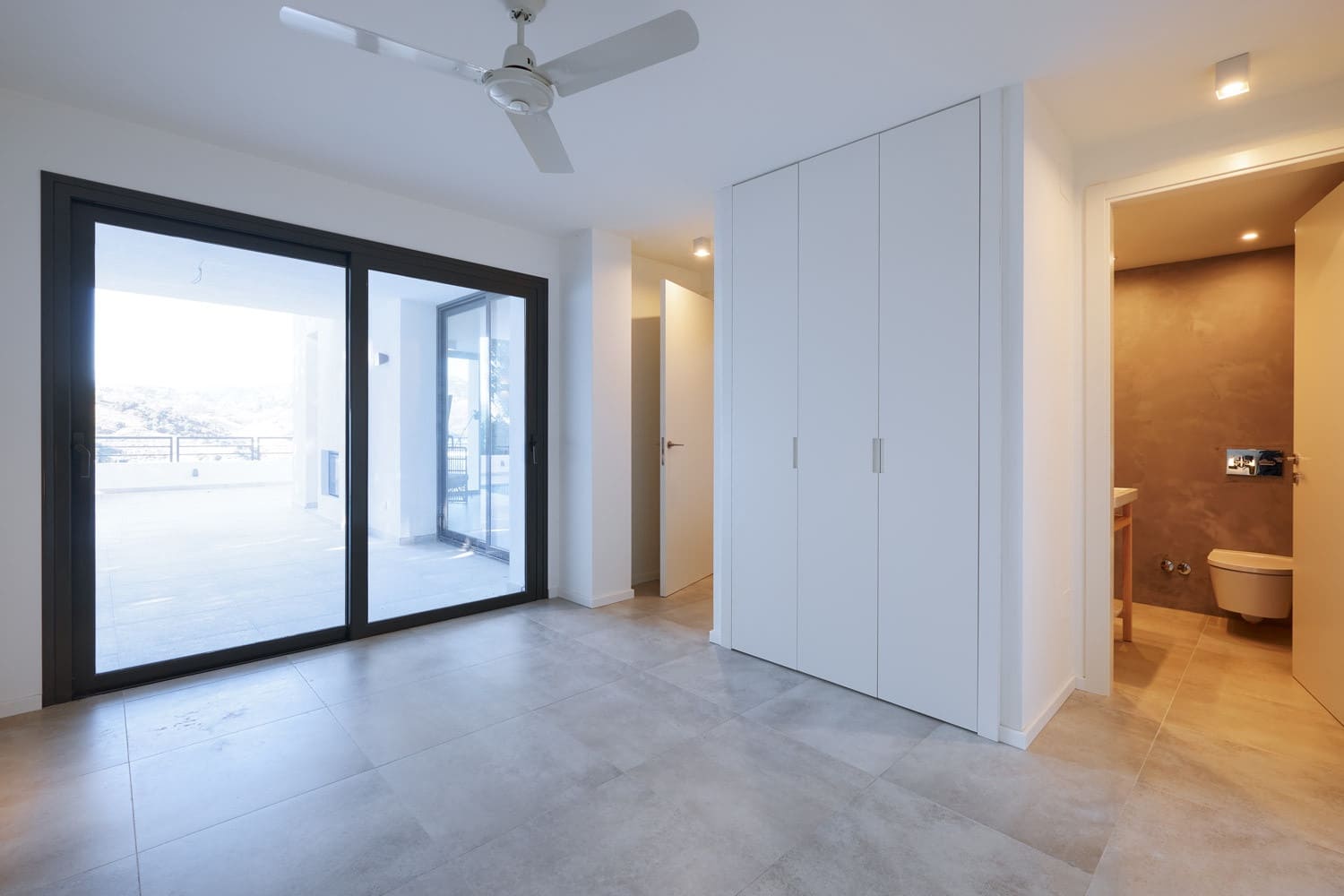 4 sypialnia Willa na sprzedaż w Marbella z basenem garażem - 1 795 000 € (Ref: 10001806)