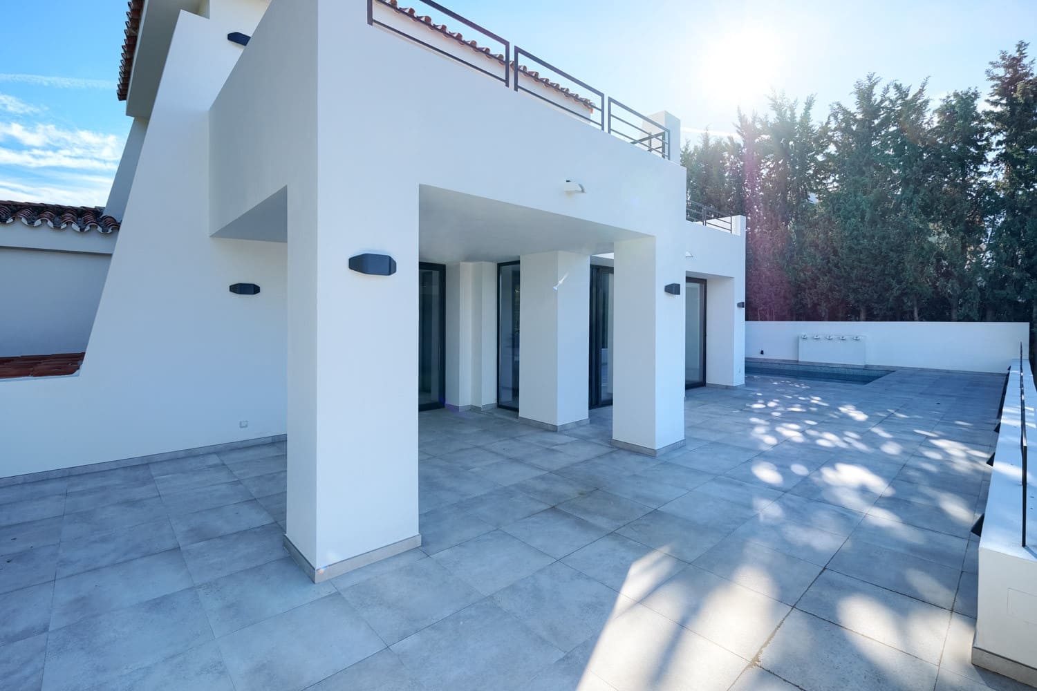4 sypialnia Willa na sprzedaż w Marbella z basenem garażem - 1 795 000 € (Ref: 10001806)