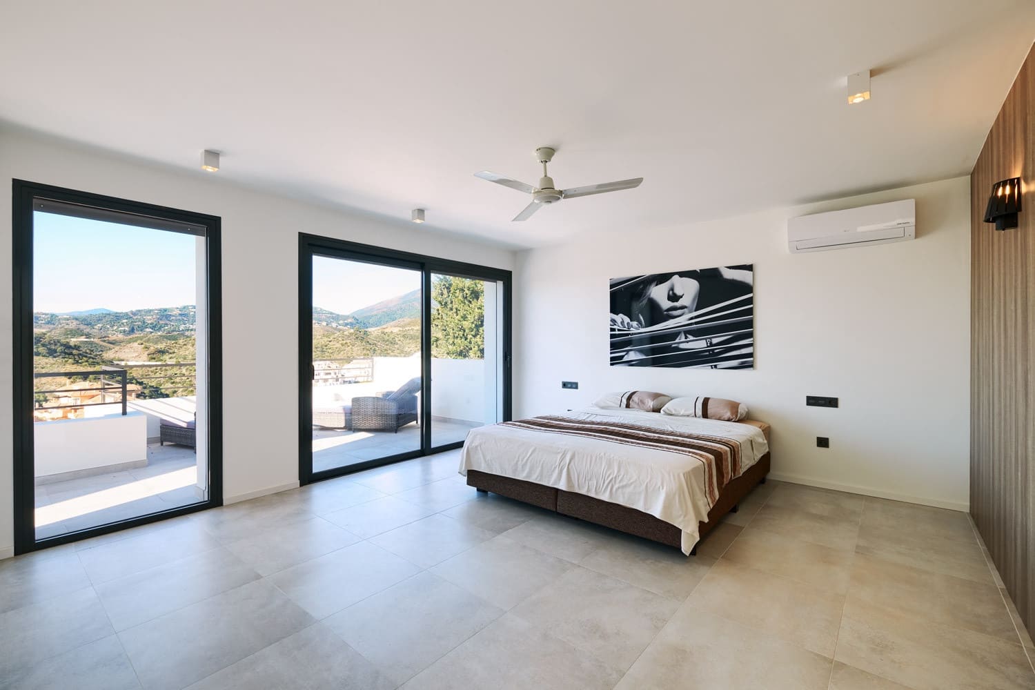 4 sypialnia Willa na sprzedaż w Marbella z basenem garażem - 1 795 000 € (Ref: 10001806)