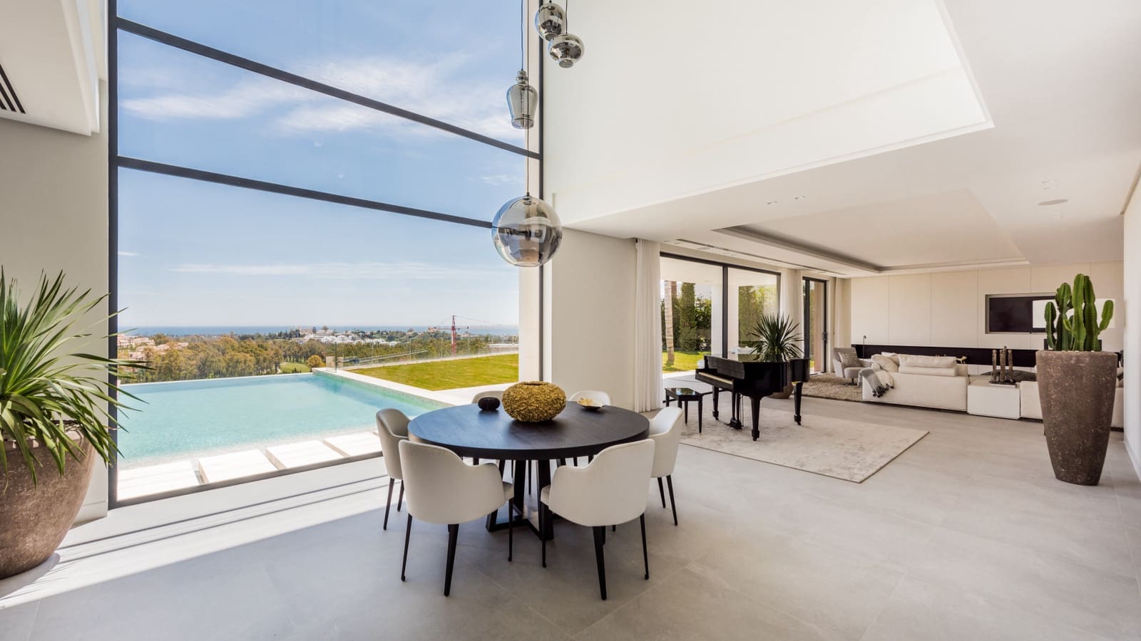 6 soverom Villa til salgs i Benahavis med svømmebasseng garasje - € 3 750 000 (Ref: 10001807)