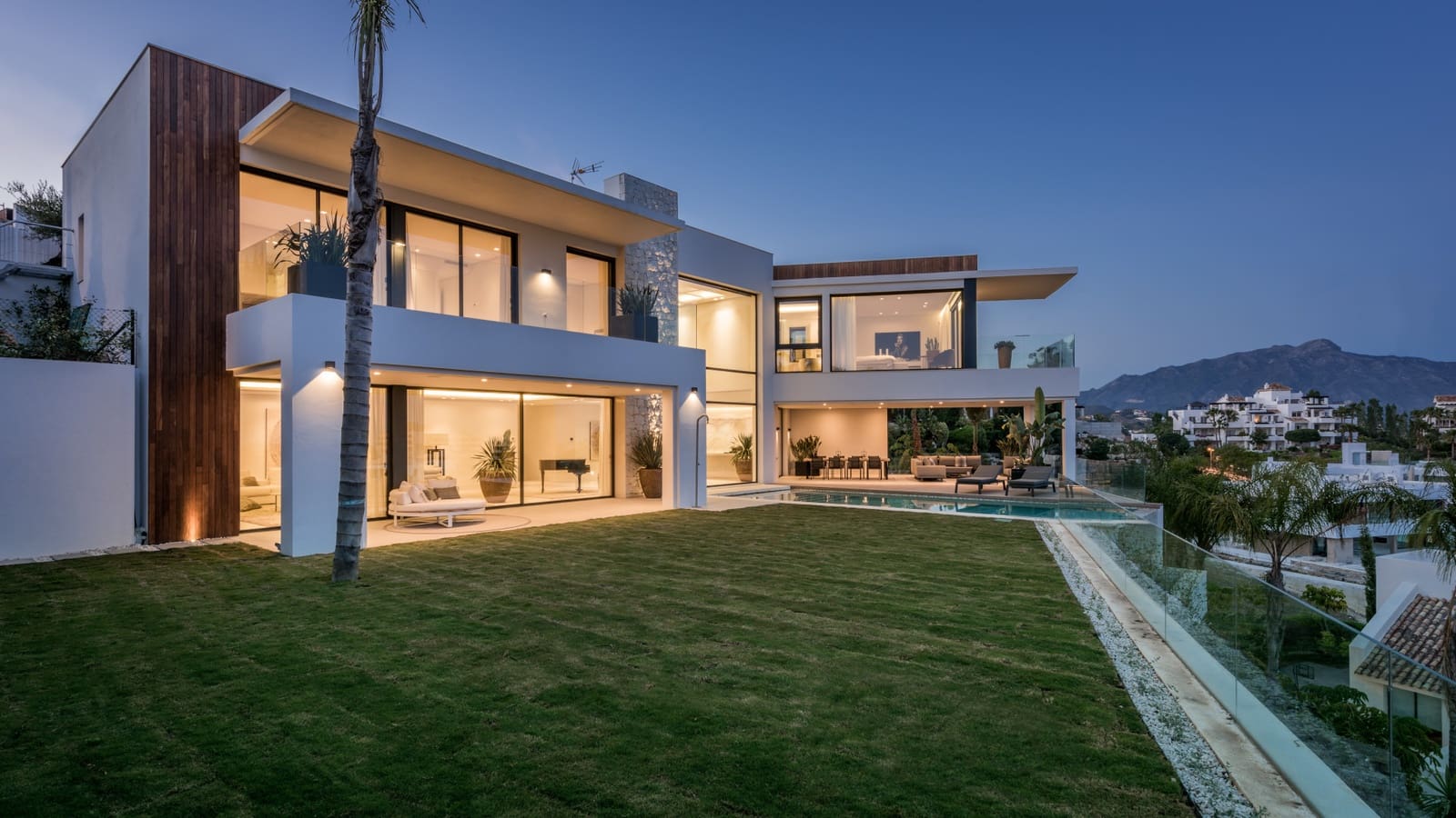 6 soverom Villa til salgs i Benahavis med svømmebasseng garasje - € 3 750 000 (Ref: 10001807)