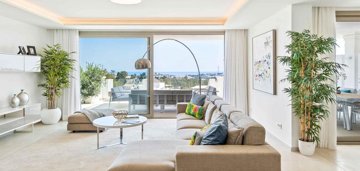 Apartamento de 2 habitaciones en Marbella en venta con piscina garaje - 695.000 € (Ref: 10001813)