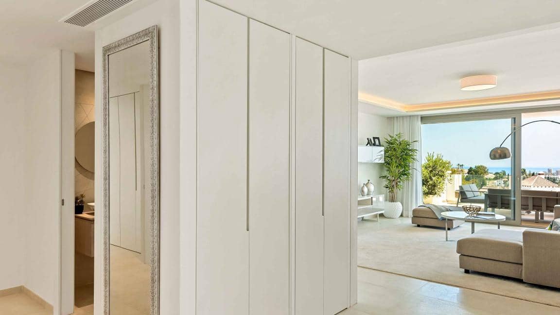 Apartamento de 2 habitaciones en Marbella en venta con piscina garaje - 695.000 € (Ref: 10001813)
