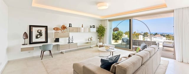 Apartamento de 2 habitaciones en Marbella en venta con piscina garaje - 695.000 € (Ref: 10001813)