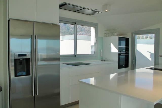 3 quarto Penthouse para venda em Benalmádena com piscina garagem - 2 000 000 € (Ref: 10001817)